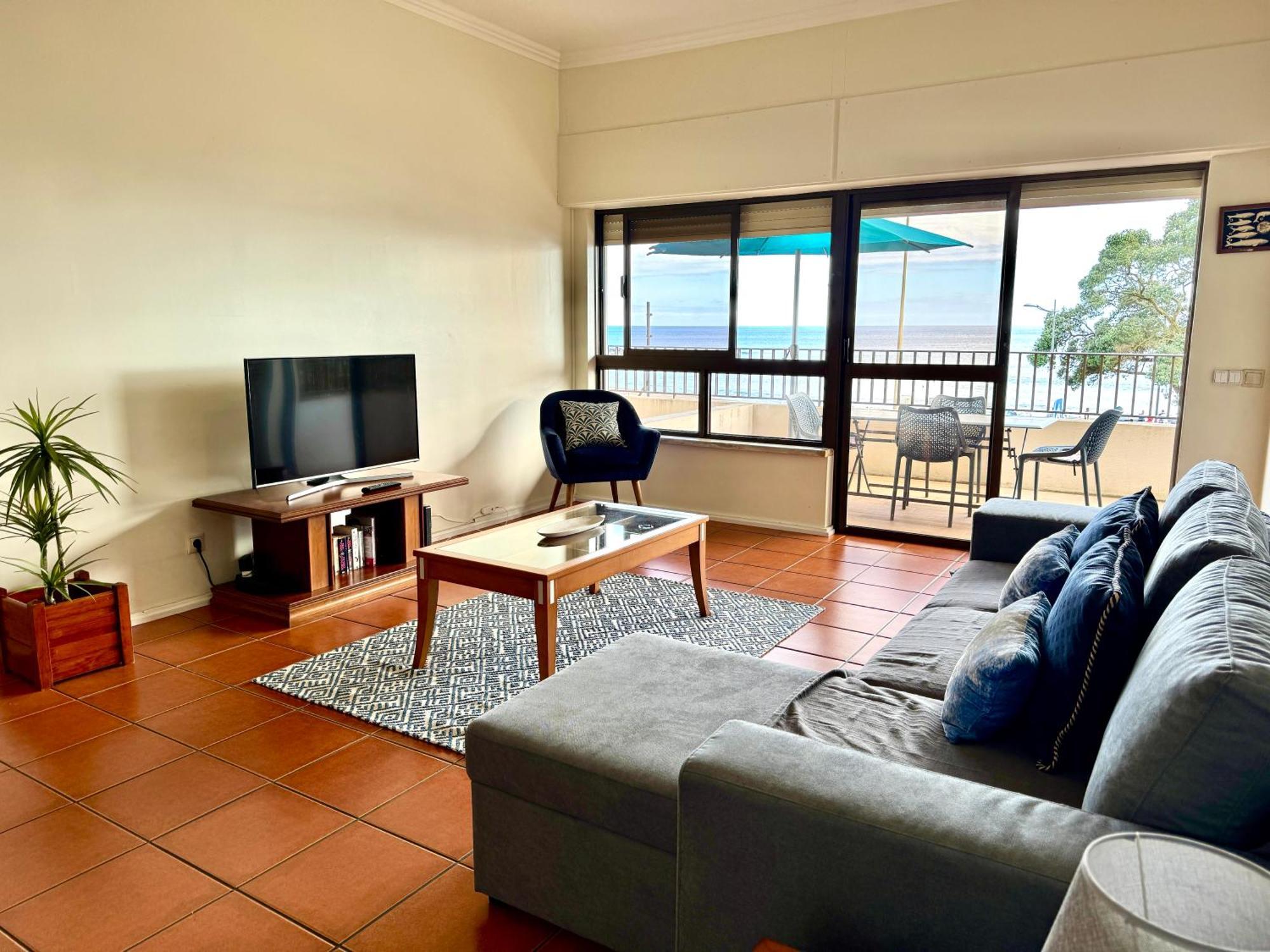 Beach Front House 蓬塔德尔加达 外观 照片