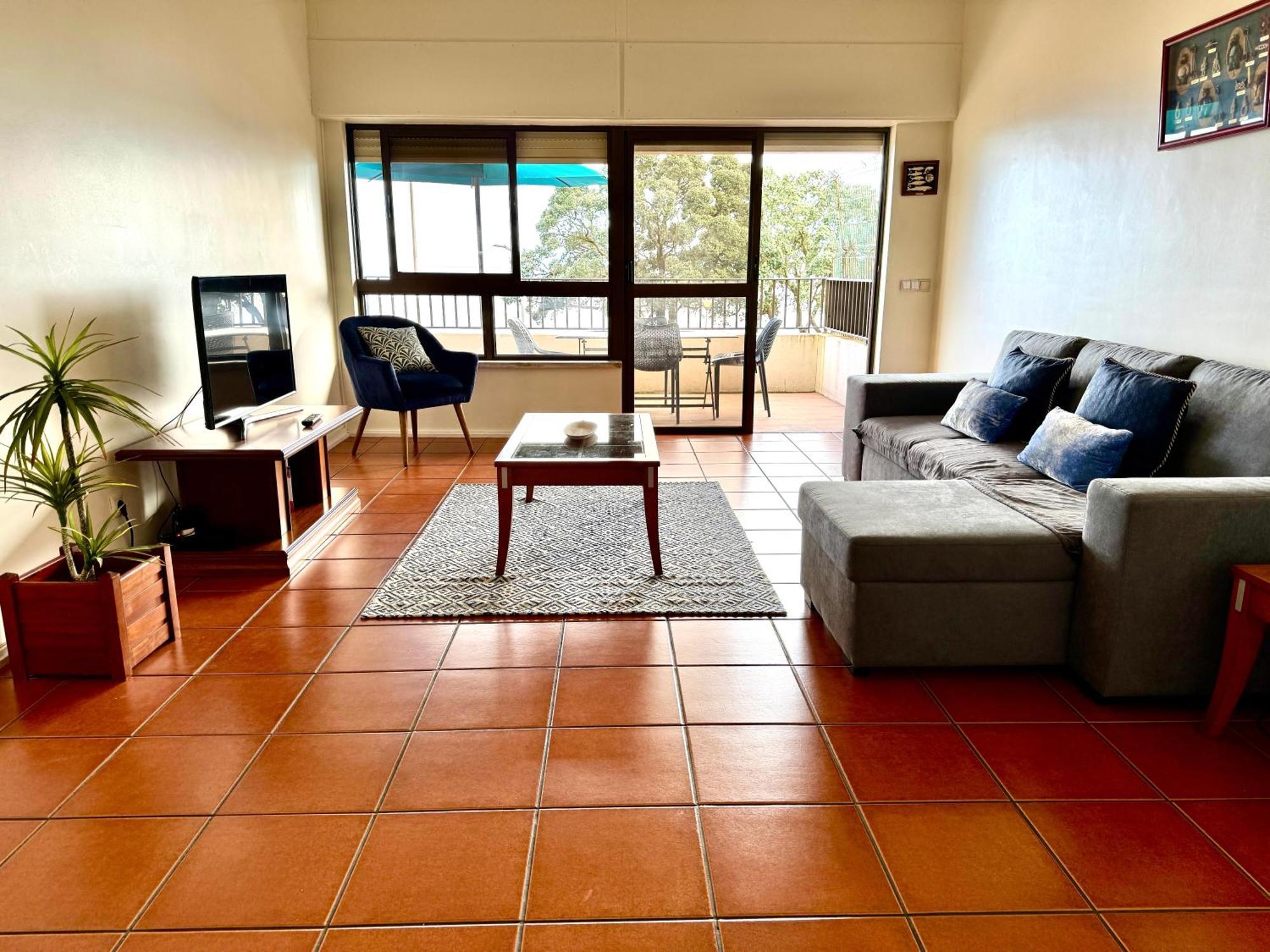 Beach Front House 蓬塔德尔加达 外观 照片