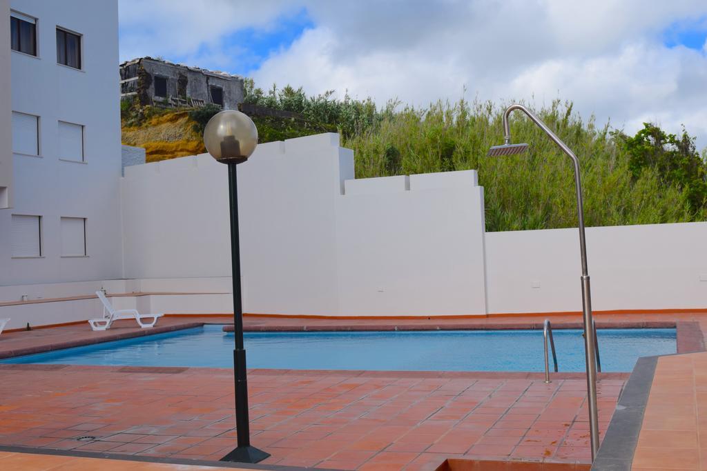Beach Front House 蓬塔德尔加达 外观 照片